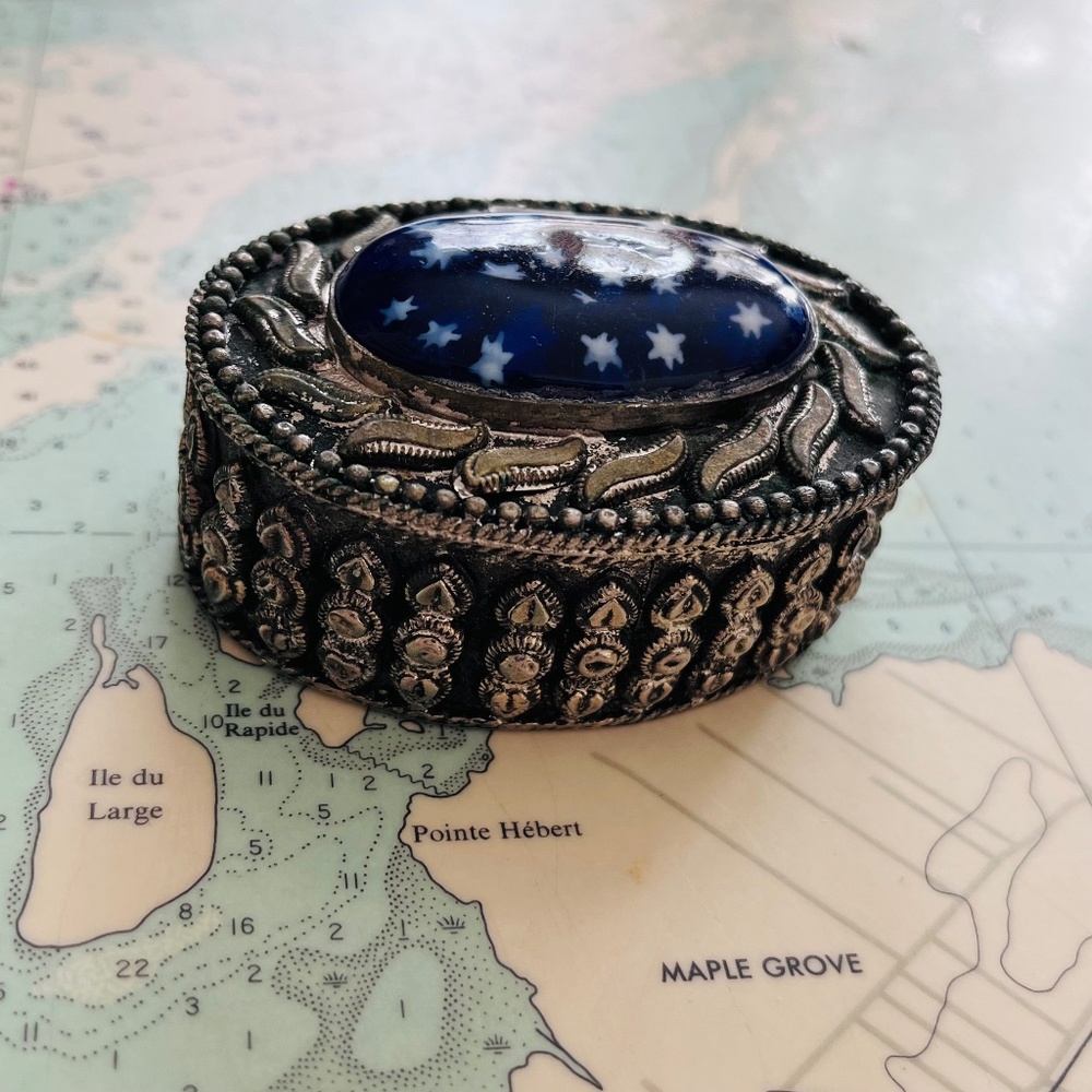 Vintage Millefiori  Glass and Silver Plated Ring / Pill Box